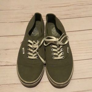 Army green Vans lo Pros